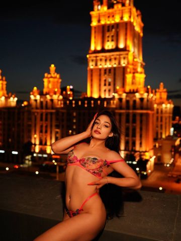 Проститутка Камилла